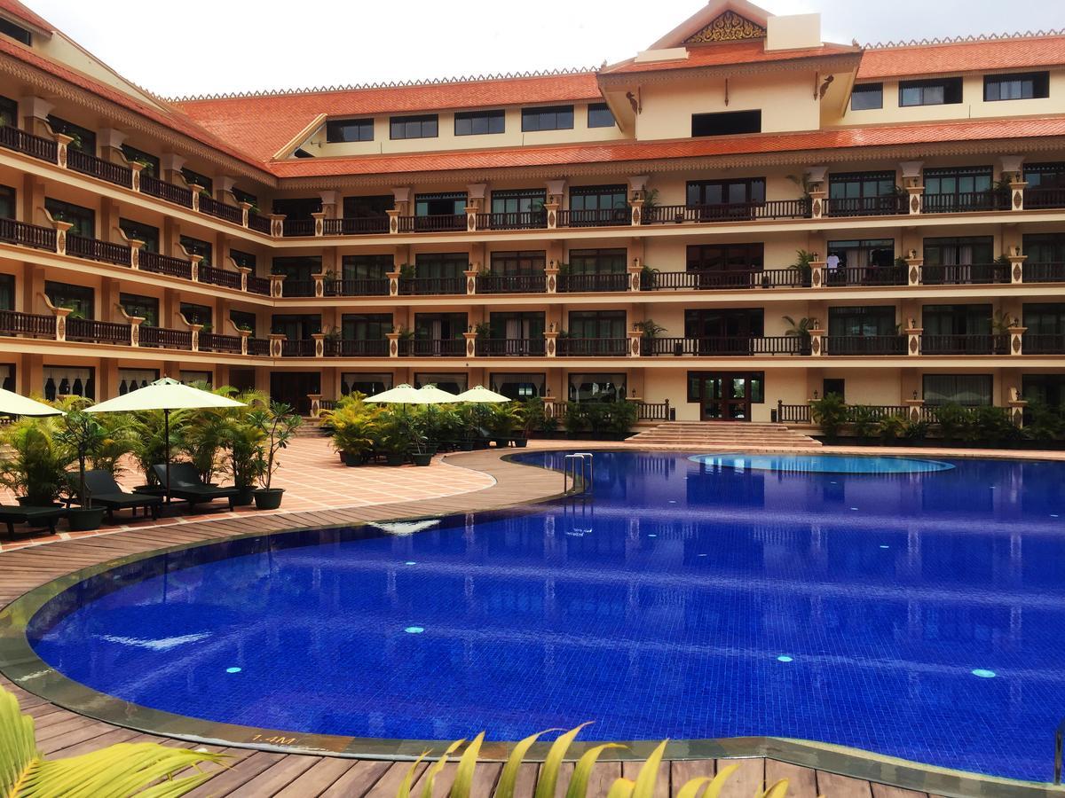Bayon Era Hotel Siem Reap Exterior foto
