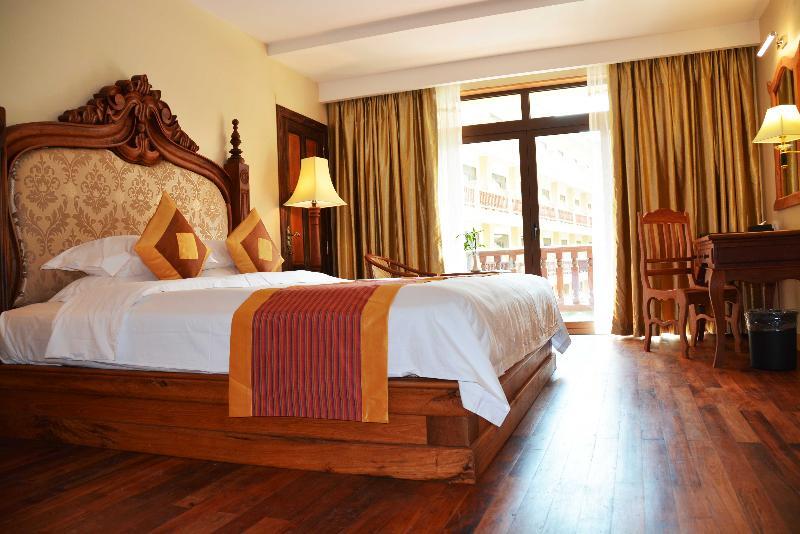 Bayon Era Hotel Siem Reap Exterior foto